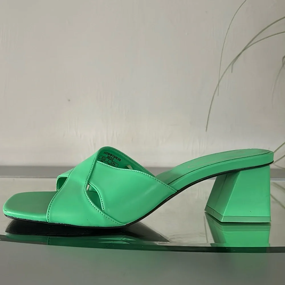 ZARA Mid Height Block Heel Sandals Size 9 (EU 40) Green - Picture 10 of 16